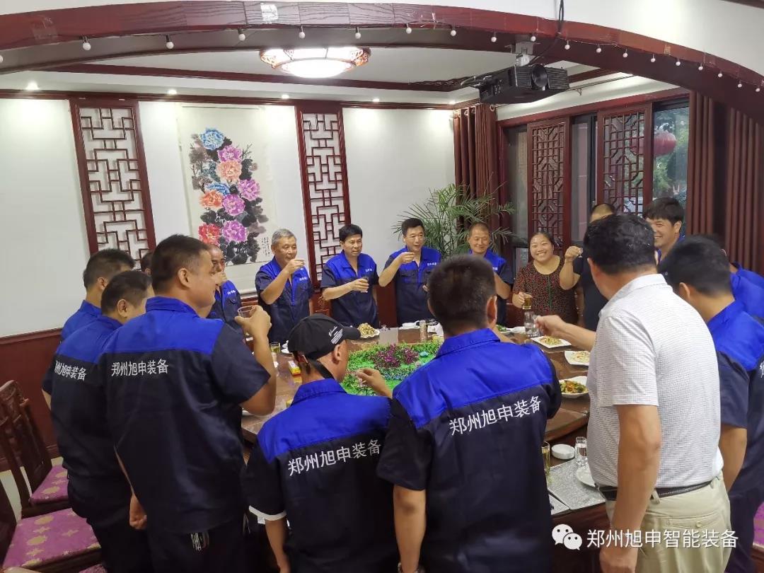 旭申智能裝備，滾輪架操作機(jī)，變位機(jī)打磨機(jī)