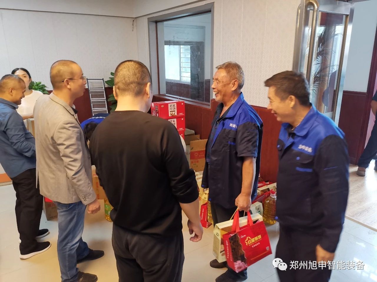 旭申智能裝備有限公司，焊接操作機(jī)，滾輪架變位機(jī)