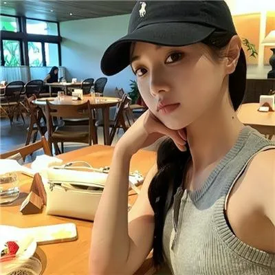 【高分生活剧】《西瓜》小林聪美超清在线：四个不同性格的女人在合租屋里的清凉夏日，豆瓣9.3治愈神作