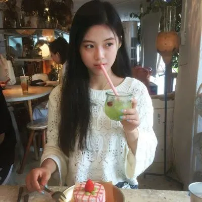 【高分生活剧】《西瓜》小林聪美超清在线：四个不同性格的女人在合租屋里的清凉夏日，豆瓣9.3治愈神作