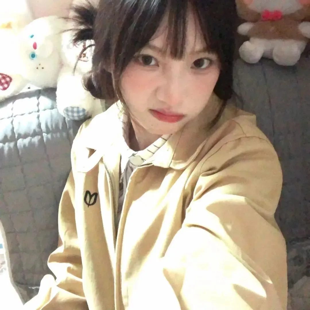 宫崎骏治愈童话《魔女宅急便》国日双语：骑着扫帚的13岁小魔女，每个女孩成长的必经之路